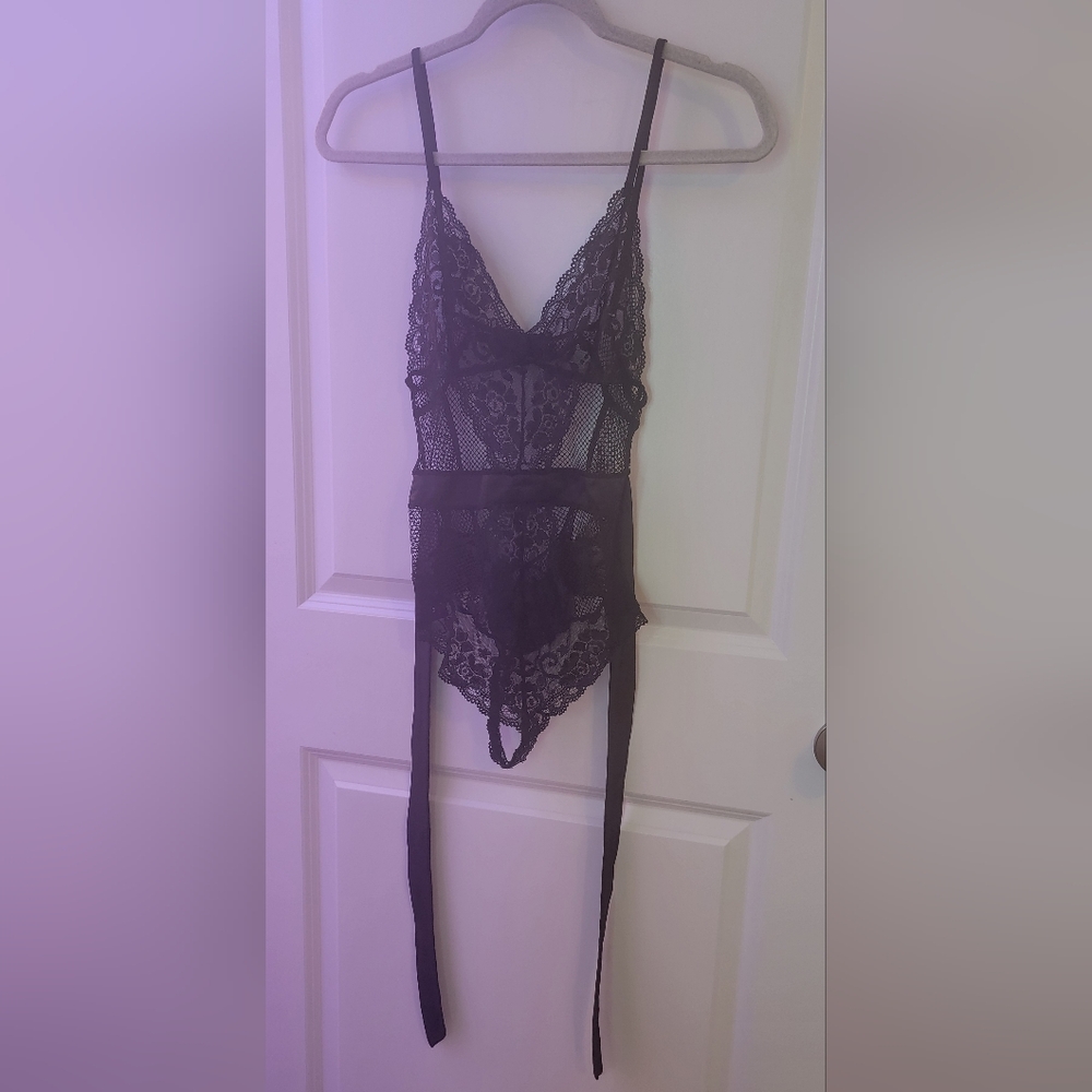 Black Lace/ Net Thong Style Bodysuit With Bow Tie Size XL